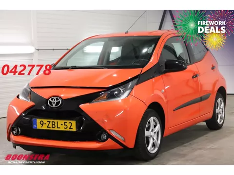 Toyota Aygo 1.0 VVT-i x-cite Airco Cruise Camera Bluetooth 93.010 km!