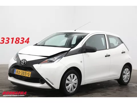 Toyota Aygo 1.0 VVT-i x-fun Airco Bluetooth Cruise 80.608 km!