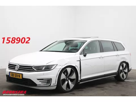 Volkswagen Passat Variant 2.0 TDI DSG Highline Pano LED ACC HUD Dynaudio ErgoComf. AHK SHZ