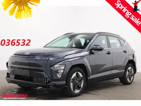 Hyundai Kona Electric Comfort Smart 65.4 kWh LED ACC Camera AHK LRHZ 18.202 km!