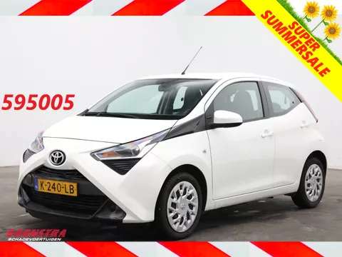Toyota Aygo 1.0 VVT-i x-play Airco Cruise Camera 65.818 km!