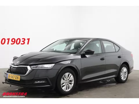 &Scaron;koda Octavia 1.0 e-TSI DSG Ambition Virtual Navi Clima Cruise PDC