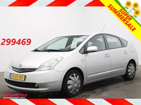 Toyota Prius 1.5 VVT-i Hybrid Tech Ed. Navi Clima Cruise Camera