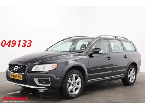 Volvo XC70 2.4 D5 Aut. Momentum Leder Clima Cruise PDC AHK