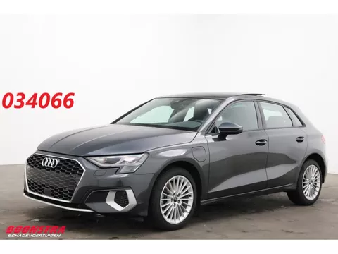 Audi A3 Sportback 40 TFSIe S-Line Matrix Pano Virtual Navi SHZ PDC 20.198 km!