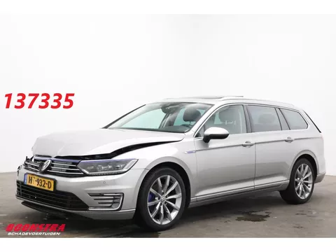 Volkswagen Passat Variant 1.4 TSI GTE Highline Panorama ACC SHZ Leder Camera