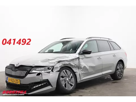 Škoda Superb Combi 1.4 TSI iV Sportline Virtual SHZ ACC Memory Camera