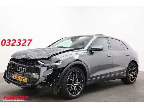 Audi Q8 55 TFSI e Quattro PL S-Line Pano LED ACC Lucht Camera Ventilatie AHK