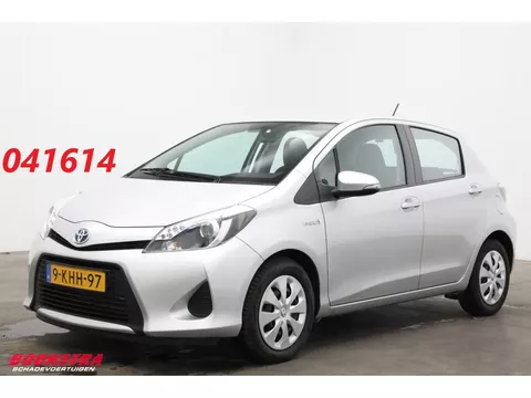 Toyota Yaris 1.5 Full Hybrid Aspiration Clima Cruise Camera 37.104 km!!