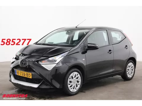 Toyota Aygo 1.0 VVT-i x-play Airco Cruise Camera