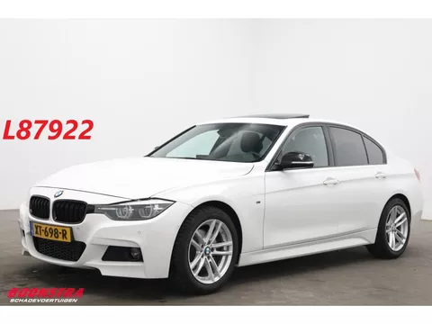 BMW 3 Serie 320i M-Sport Schuifdak LED Leder Navi Clima Cruise Camera SHZ 93.335 km!