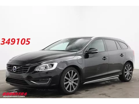 Volvo V60 2.4 D5 Twin Engine Summum Leder Navi Clima Cruise SHZ PDC AHK