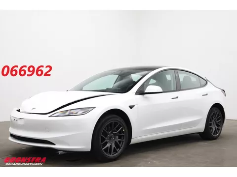 Tesla Model 3 RWD 60 kWh Facelift Full Self Driving Pano LRHZ