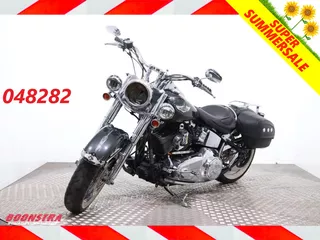 Harley-Davidson Softail FLSTN Deluxe Vance &amp; Hines