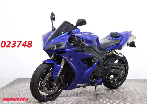 Yamaha YZF YZF-R1 Leo Vince