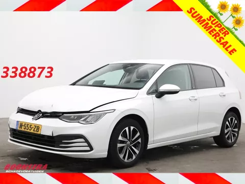 Volkswagen Golf 1.0 eTSI DSG Life LED ACC LRHZ SHZ