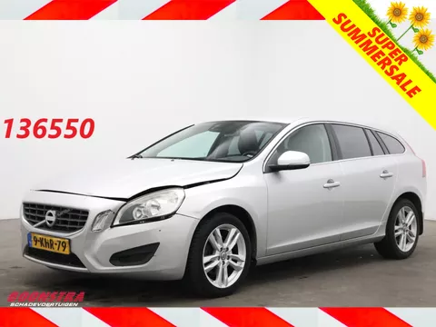 Volvo V60 1.6 T3 Aut. Momentum Navi Clima Cruise PDC 141.308 km!